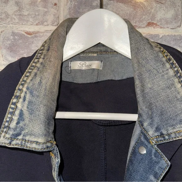 Baci Italy Mixed-Media Blazer Jacket – Size M - Picture 6 of 6